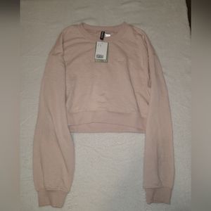 NWT H&M Crewneck